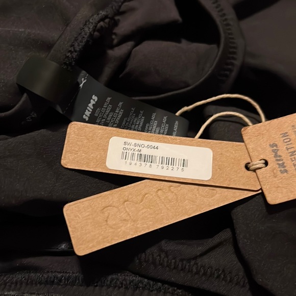 Skims Swim Scoop Neck One Piece Size M, Onyx - Picture 3 of 3